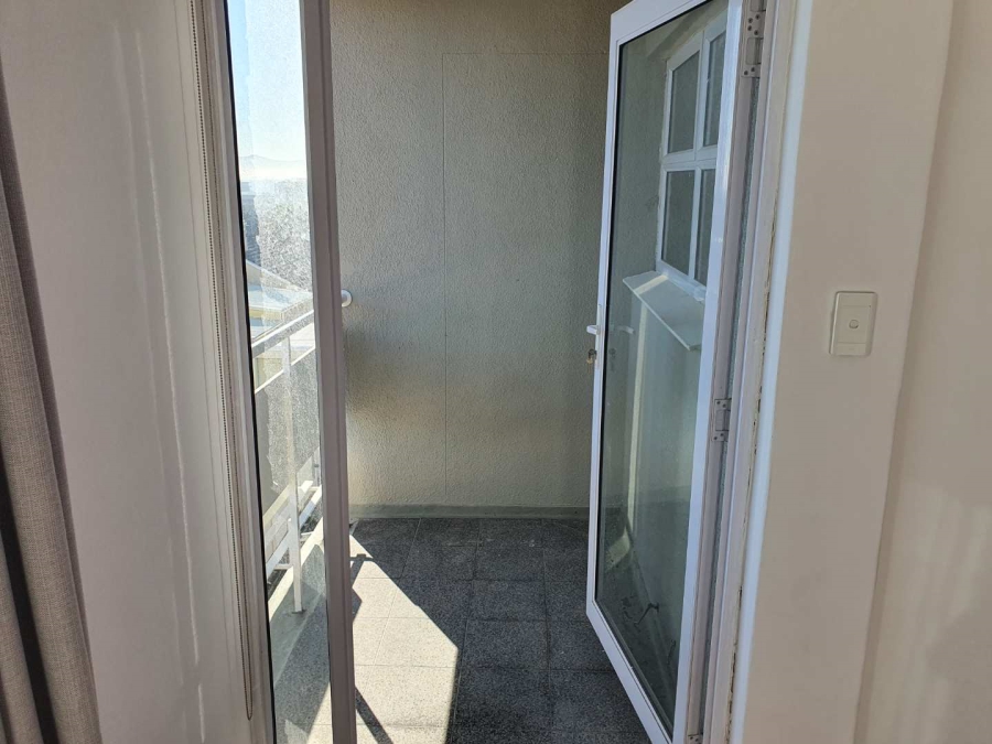 1 Bedroom Property for Sale in Observatory Western Cape